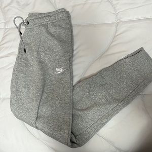 nike gray jogger small